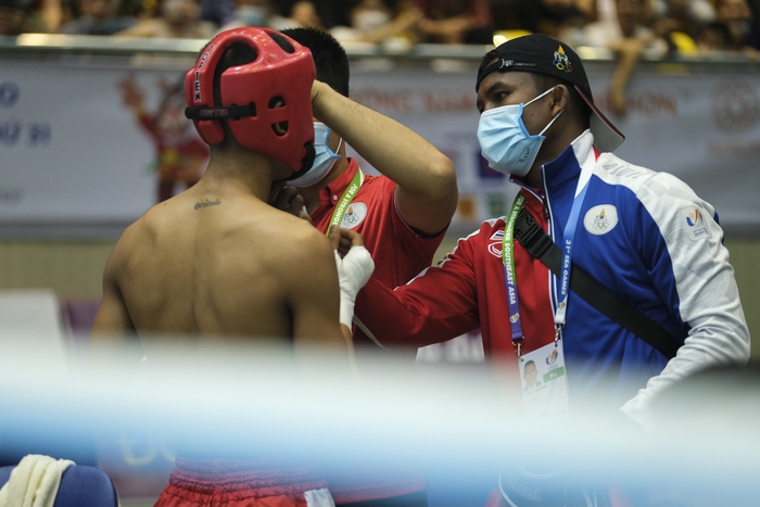 Học trò &quot;thánh Muay&quot; Buakaw khiến hy vọng vàng kickboxing Việt Nam SEA Games 31 ôm hận  - Ảnh 6.