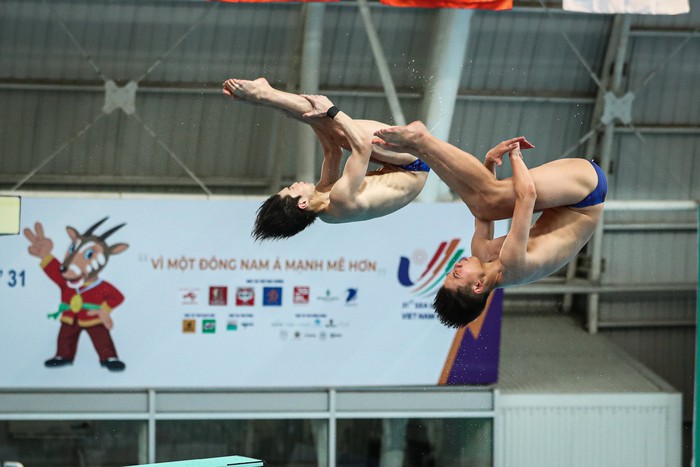Những khoảnh khắc ấn tượng của hot boy Tùng Dương khi giành huy chương bạc nhảy cầu SEA Games 31 - Ảnh 6.