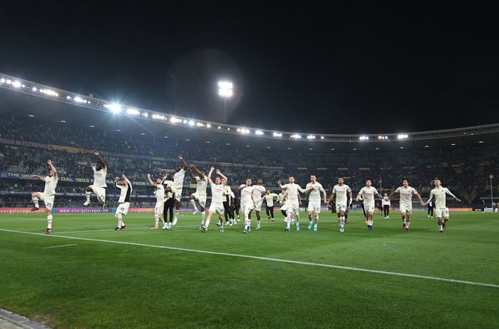 Ngược dòng ấn tượng, AC Milan đòi lại ngôi đầu Serie A từ tay kình địch Inter Milan - Ảnh 10.