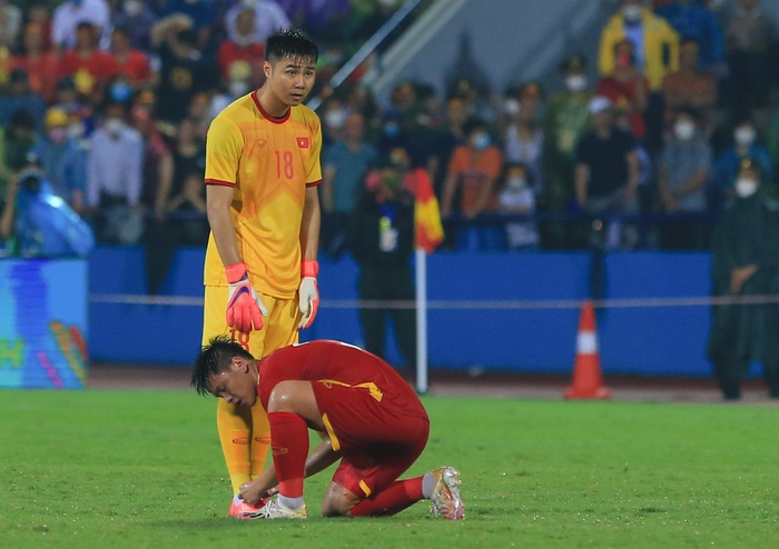 Đội phó U23 Việt Nam có hành động đẹp với đối thủ U23 Philippines - Ảnh 7.
