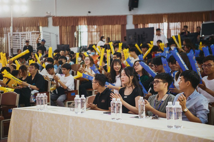 Vô địch Clash Of Campus mùa xuân 2022, ĐH Thăng Long và ĐH Sư phạm kỹ thuật Hưng Yên trở thành đại diện Việt Nam tham dự Đại hội Thể thao sinh viên Đông Nam Á - Ảnh 2.