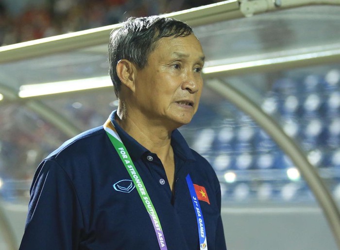 HLV Mai Đức Chung: Tuổi 72 và quyết định chia tay đội tuyển nữ Việt Nam - Ảnh 1.