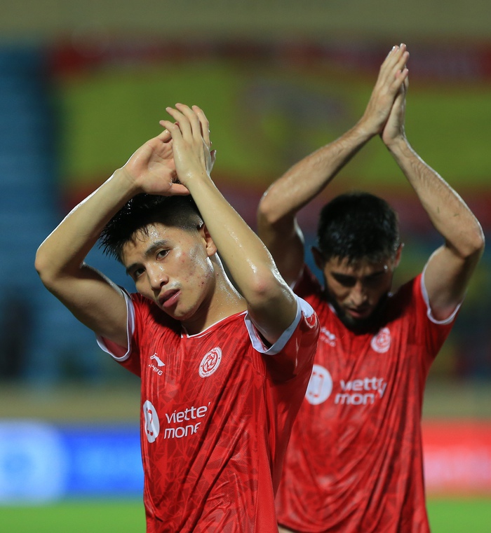 Thanh Bình mắc sai lầm khiến Viettel thua đau Nam Định - Ảnh 8.