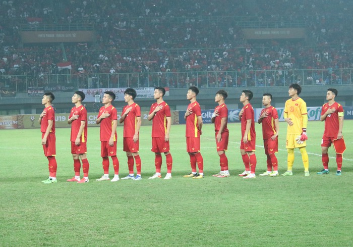 HLV Đinh Thế Nam hài lòng với 1 điểm của U19 Việt Nam - Ảnh 1.