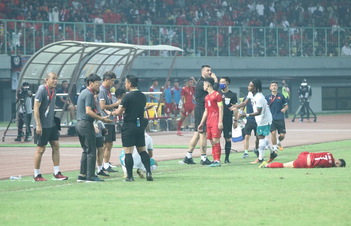 HLV Đinh Thế Nam hài lòng với 1 điểm của U19 Việt Nam - Ảnh 2.