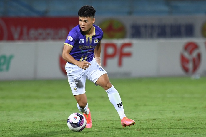 Sao trẻ U23 thét lớn vì bỏ lỡ cơ hội &quot;trời cho&quot;, Tuấn Hải mở tài khoản tại V.League 2022 - Ảnh 7.