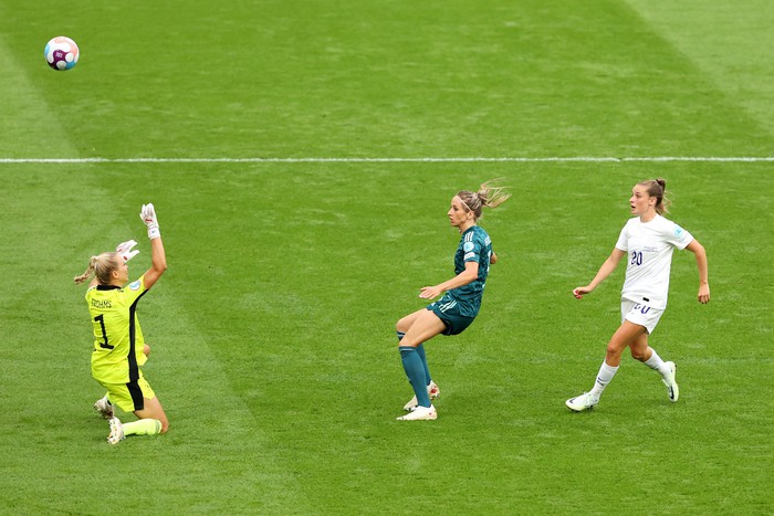 Tuyển nữ Anh vô địch Euro 2022 đầy cảm xúc ngay trên sân nhà - Ảnh 3.