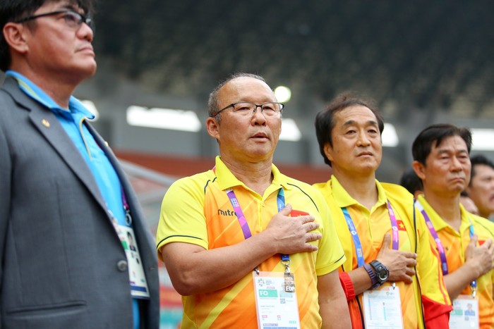 Trách trợ lý Lê Huy Khoa, còn ai để lộ danh sách ĐT Việt Nam trước AFF Cup 2018? - Ảnh 3.