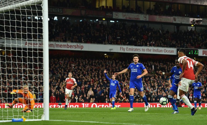 Oezil rực sáng, Arsenal phối hợp ghi bàn như hack khiến Leicester ôm hận ở vòng 9 Ngoại hạng Anh - Ảnh 6.