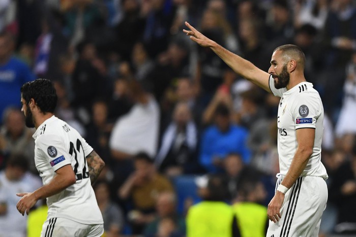 Benzema lập thành tích ghi bàn vượt Ronaldo, tạm cứu chiếc ghế của HLV Lopetegui - Ảnh 3.