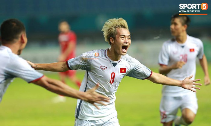 Mục tiêu cuối cùng trong năm 2018 của Văn Toàn là cùng đội tuyển vô địch AFF Cup - Ảnh 2.