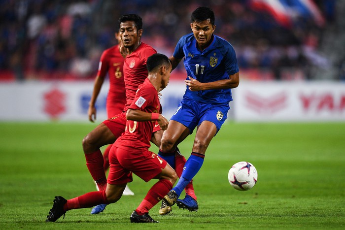 Thái Lan lội ngược dòng trước đối thủ sừng sỏ Indonesia bằng bàn thắng không tưởng - Ảnh 2.