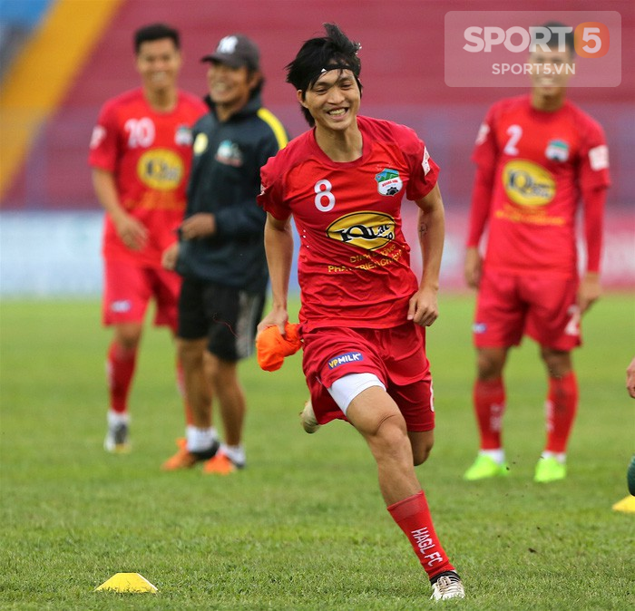 Tuấn Anh sẵn sàng dự ASIAN Cup, Văn Thanh sớm trở lại Việt Nam - Ảnh 1.