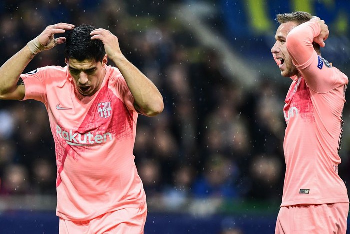 Hàng ăn cướp lập công, Barca không Messi vẫn mất điểm trên đất Italy - Ảnh 1.