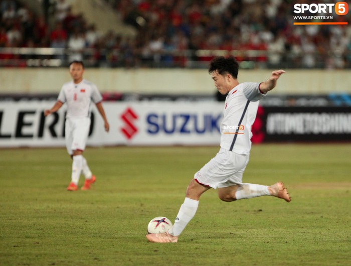 Cậu út của tuyển Việt Nam muốn tái hiện bàn tay của chúa trong trận mở màn AFF Cup 2018 - Ảnh 9.