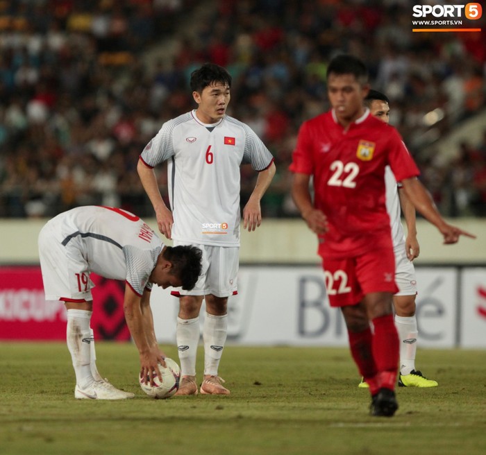 Cậu út của tuyển Việt Nam muốn tái hiện bàn tay của chúa trong trận mở màn AFF Cup 2018 - Ảnh 10.