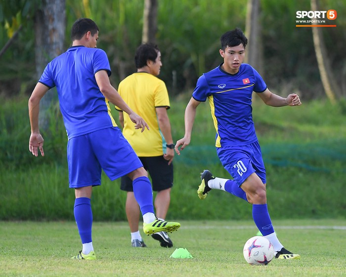 Cậu út của tuyển Việt Nam nhầm luật thi đấu trận bán kết AFF Cup 2018 - Ảnh 3.