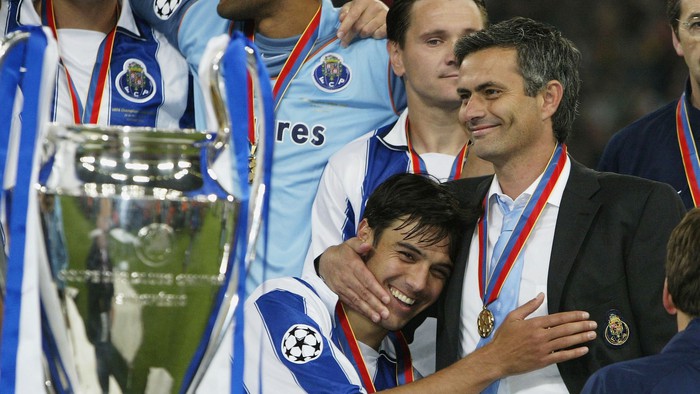 Jose Mourinho và hành trình sụp đổ của ông hoàng danh hiệu - Ảnh 1.