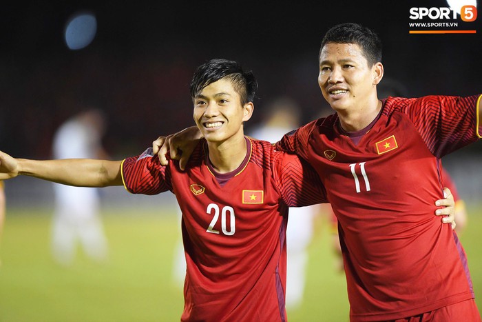 Lâm Tây nhận bàn thua đầu tiên, Văn Đức kịp tỏa sáng mang về chiến thắng cho tuyển Việt Nam - Ảnh 8.