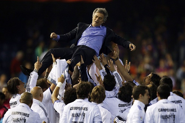 Jose Mourinho và hành trình sụp đổ của ông hoàng danh hiệu - Ảnh 4.