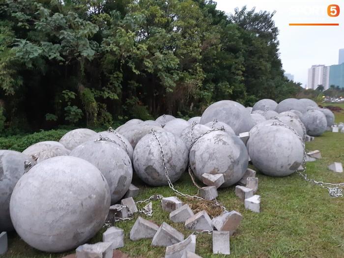 Đã tìm ra vị trí bí ẩn của 40 quả cầu đá sau khi bị di dời khỏi sân Mỹ Đình - Ảnh 6.