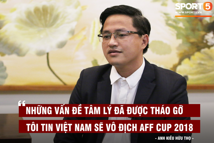 Người hiến kế di dời 40 quả cầu đá tin rằng tuyển Việt Nam sẽ nâng Cúp vô địch AFF - Ảnh 2.