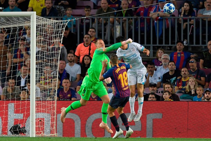 Messi lập hat-trick, Barca vùi dập nhà vô địch Hà Lan - Ảnh 4.