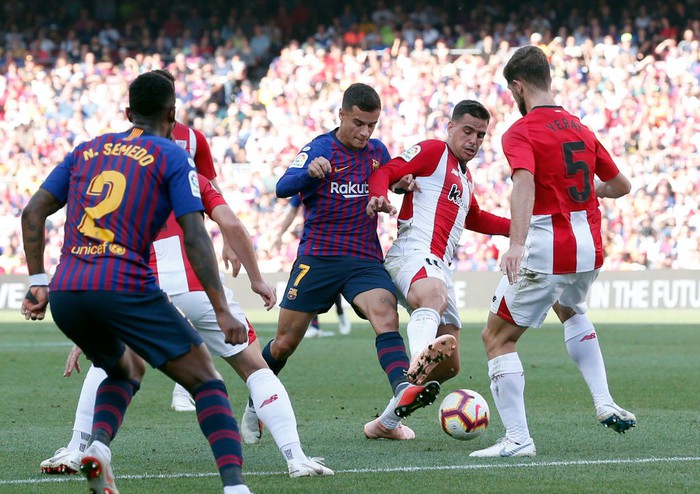 Messi kiến tạo, Barca chật vật thoát thua trên sân nhà - Ảnh 6.
