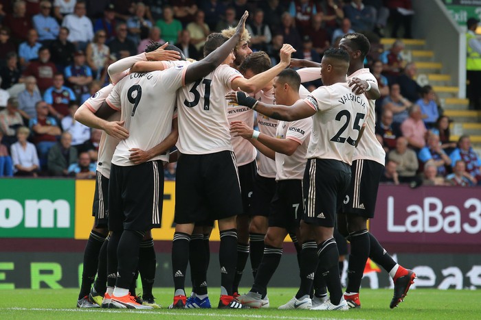 Burnley 0-2 Manchester United: Lukaku hóa thú giúp MU tìm lại niềm vui chiến thắng - Ảnh 1.