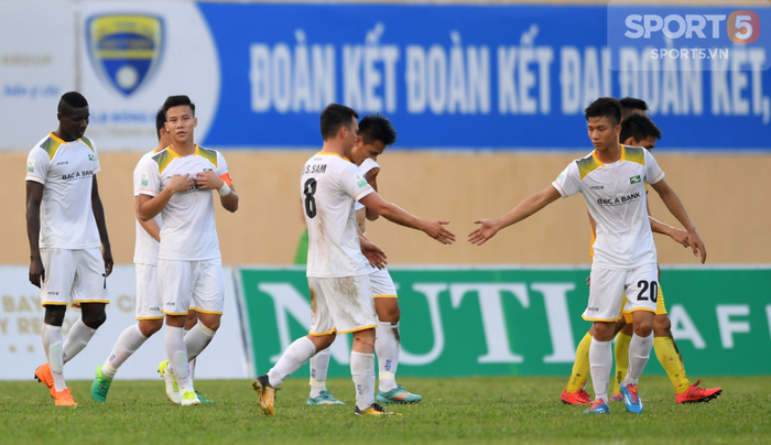 Những cuộc đối đầu đầy duyên nợ và kịch tính giữa CLB Hà Nội vs Sông Lam Nghệ An - Ảnh 4.