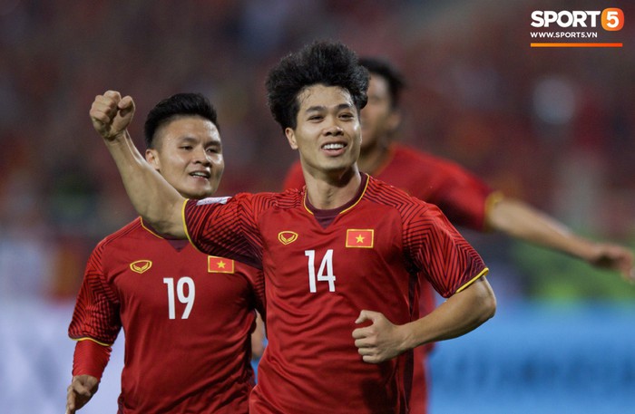 Nhìn lại một năm kỳ diệu của bóng đá Việt Nam qua ảnh - Ảnh 10.