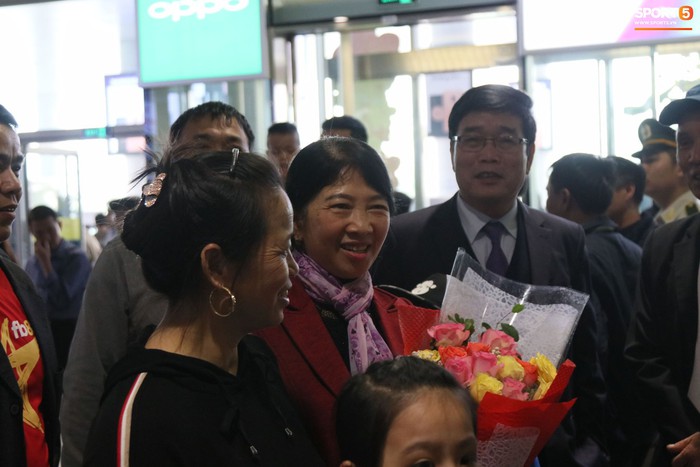 Mẹ Quang Hải hết lời khen ngợi thầy Park, chú Văn Lâm tự hào về người cháu trai - Ảnh 5.