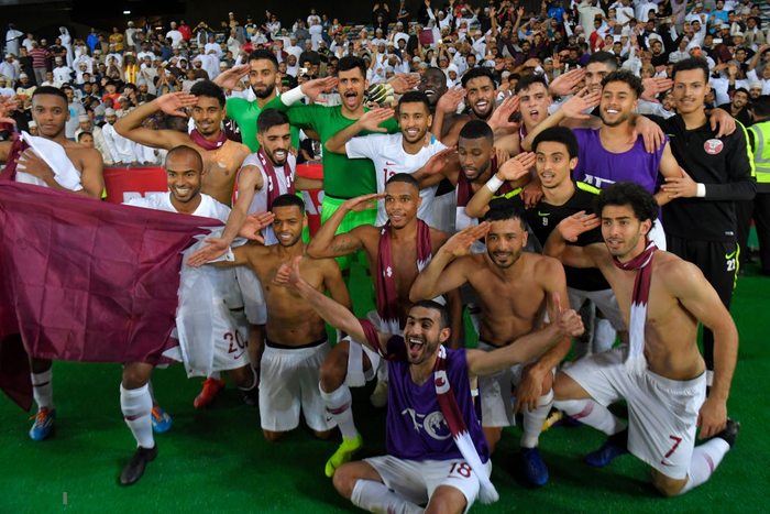 Hy hữu: Hoàng tử UAE mua sạch vé, không cho CĐV Qatar xem bán kết Asian Cup 2019 - Ảnh 2.