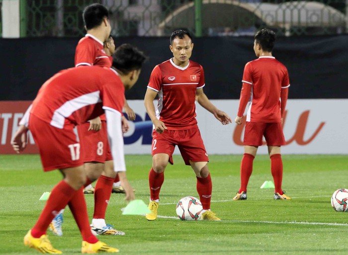 Văn Toàn, Duy Mạnh cười đùa rạng rỡ trước ngày khai mạc Asian Cup 2019 - Ảnh 9.