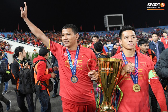 Đội bóng Thái Lan nhòm ngó cầu thủ tỷ phú của bóng đá Việt Nam - Ảnh 2.