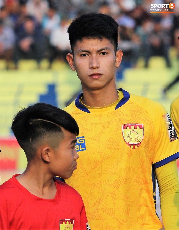 Măng non của CLB Thanh Hóa rạng rỡ trong ngày chào sân V.League 2019 - Ảnh 1.