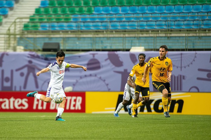Tampines Rovers 1-1 CLB Hà Nội: Phút lơ đễnh của hàng thủ khiến Hà Nội đánh rơi chiến thắng đáng tiếc - Ảnh 3.