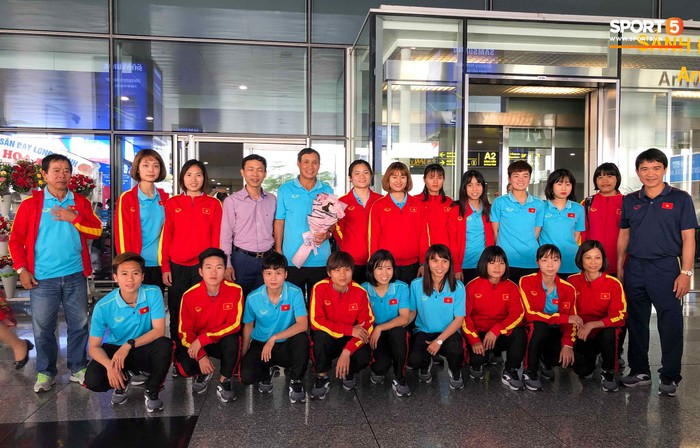 HLV Mai Đức Chung: Đội tuyển nữ Việt Nam lọt vào top 8 đội mạnh nhất Châu Á là thành tích đáng tự hào - Ảnh 1.