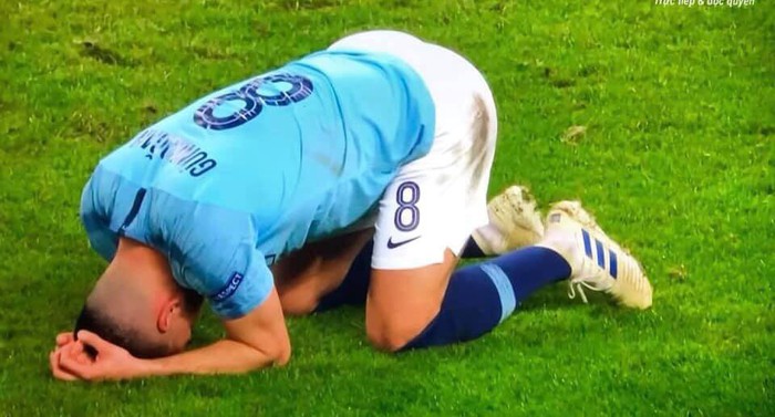 Dàn sao Man City sau thất bại nghiệt ngã nhất lịch sử Champions League: người chết lặng, người gục khóc đau đớn - Ảnh 3.