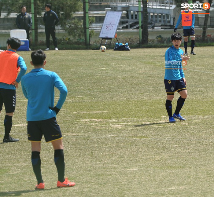 Công Phượng cười thả ga trong buổi tập của Incheon United, sẵn sàng cho lần đá chính tiếp theo ở K.League - Ảnh 13.