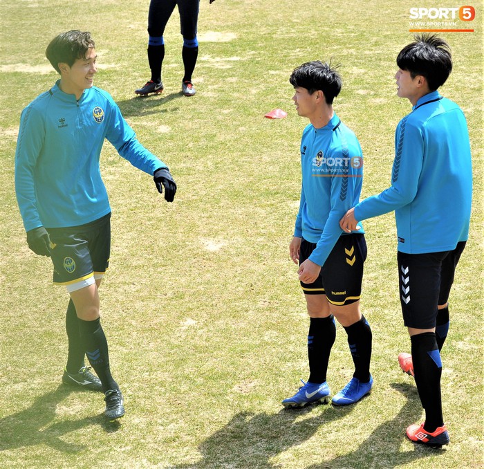 Công Phượng cười thả ga trong buổi tập của Incheon United, sẵn sàng cho lần đá chính tiếp theo ở K.League - Ảnh 8.
