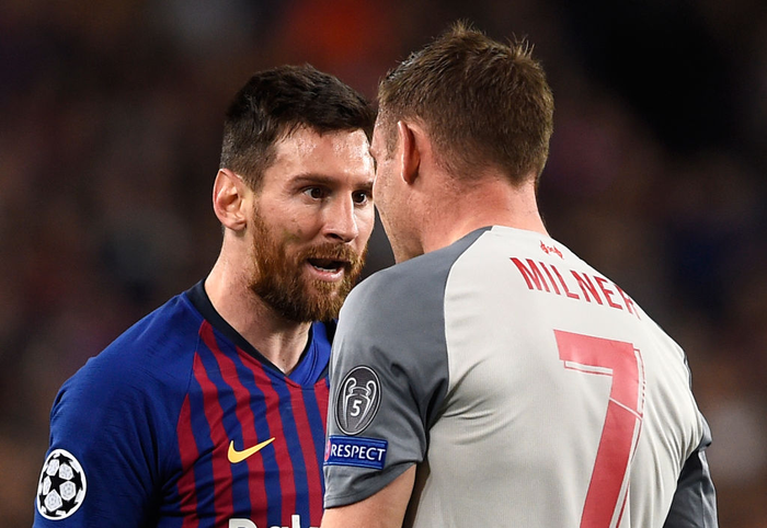 Messi nở nụ cười tinh quái sau pha đi bóng kỹ thuật khiến đối thủ nổi cơn điên - Ảnh 6.