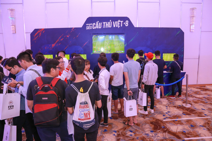 FIFA Online 4 Việt Nam  Bộ vật phẩm mừng sinh nhật FIFA Online 4