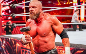 Đô vật Triple H chính thức giải nghệ
