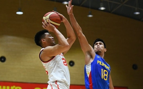 Thua đậm trước Philippines, đội tuyển bóng rổ nam Việt Nam vẫn còn cơ hội đổi màu huy chương ở SEA Games 31