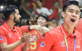Đội tuyển bóng rổ nữ Việt Nam ngược dòng quả cảm trước Malaysia: Dấu ấn các HLV Horace Nguyễn và Eric Weissling