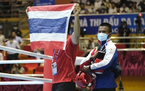 Học trò "thánh Muay" Buakaw khiến hy vọng vàng kickboxing Việt Nam SEA Games 31 ôm hận 
