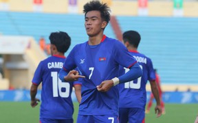 Hậu vệ U23 Lào đốt lưới nhà giúp U23 Campuchia giành chiến thắng tưng bừng