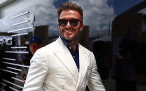Beckham tỏa sáng giữa dàn sao showbiz dự chặng đua F1 lịch sử