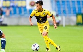 Quang Hải lần đầu ra sân cho Pau FC sau AFF Cup 2022